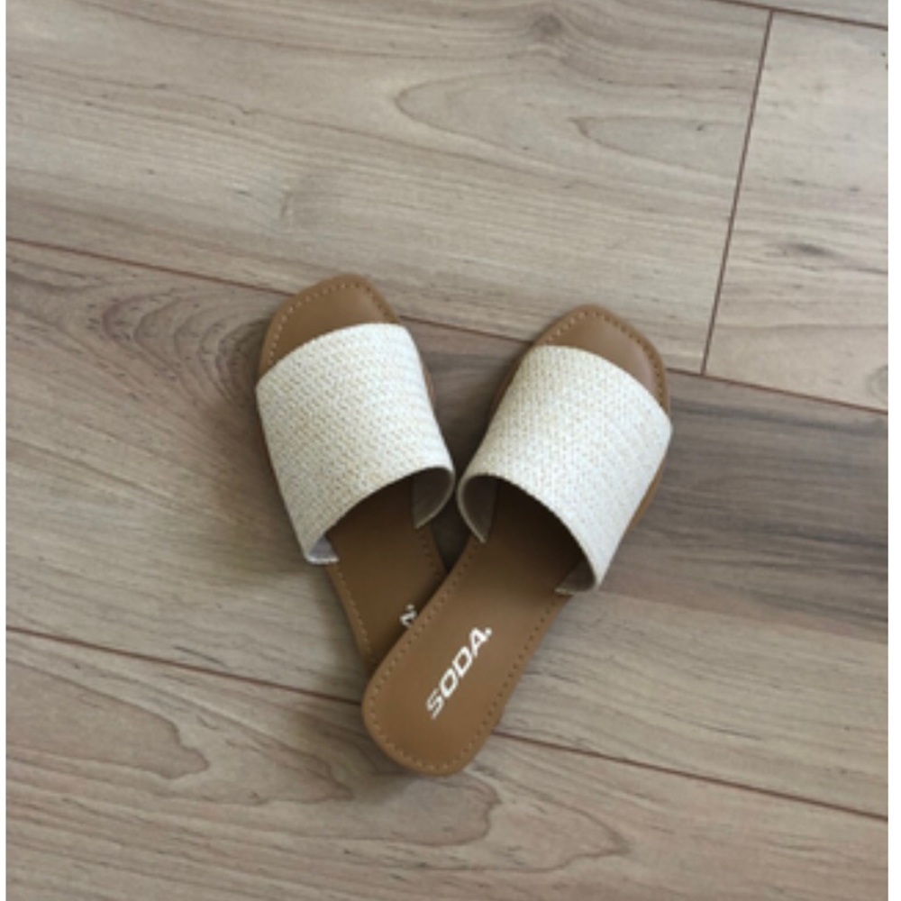 Sandale - Picture 2 of 2